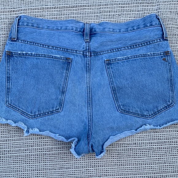 Madewell Relaxed Denim Shorts Sz 30*** - Picture 2 of 4